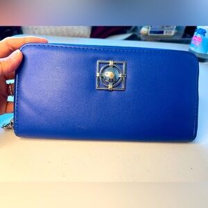Catherine Malandrino "Staci"
Blue woman long wallet